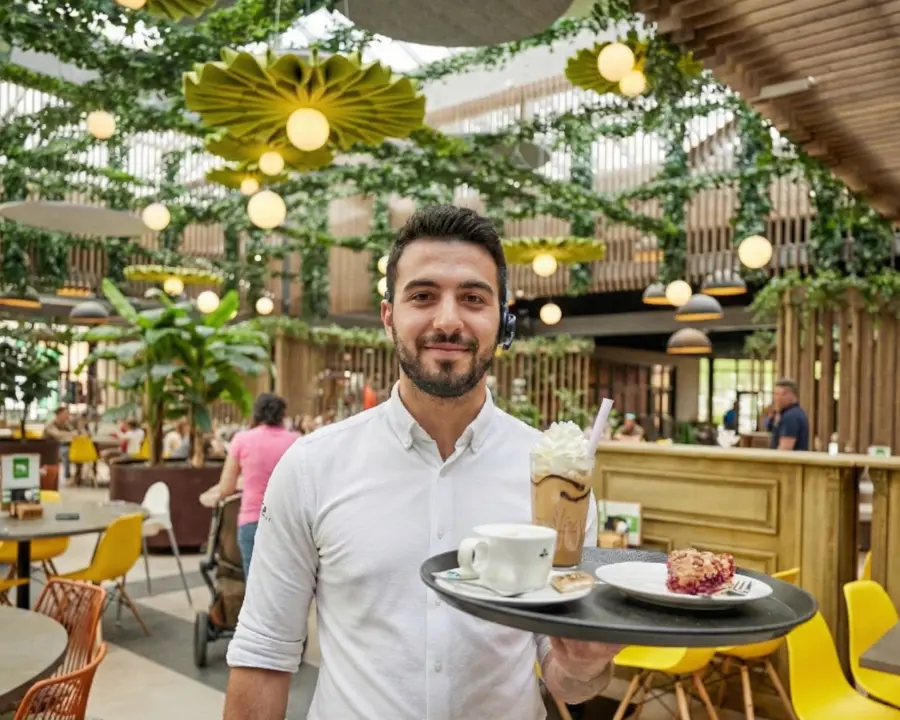 Medewerker bediening