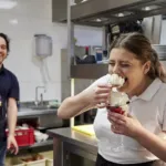 230418 header medewerker keuken 2